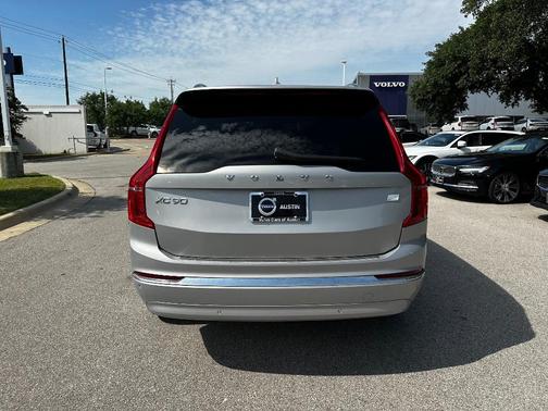 2024 Volvo XC90 Recharge Plug-In Hybrid T8 Plus Bright Theme 7-Seater