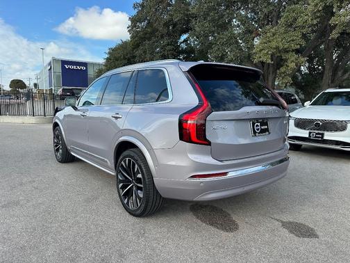 2026 Volvo XC90 B6 Plus 7-Seater