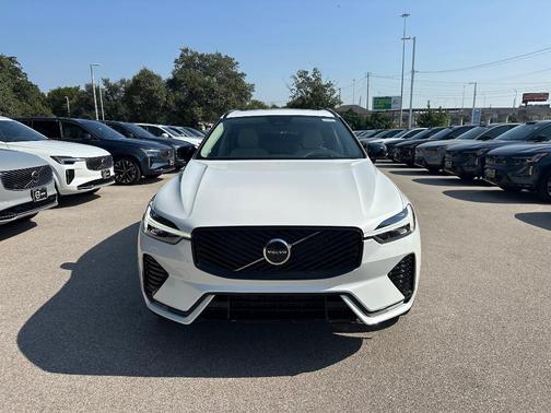 2026 Volvo XC60 B5 Ultra
