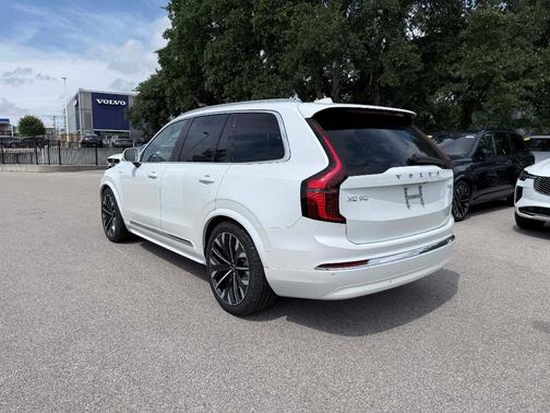 Crystal White 2026 Volvo XC90 Plug-In Hybrid T8 Ultra 7-Seater