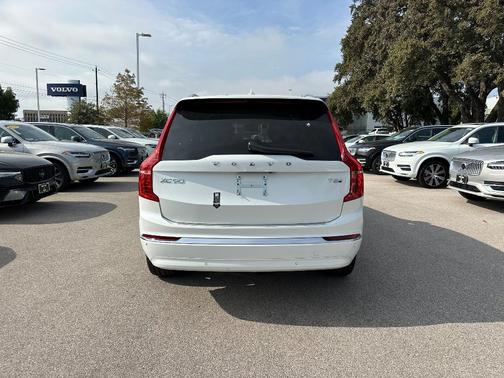 2025 Volvo XC90 Plug-In Hybrid T8 Plus 7-Seater