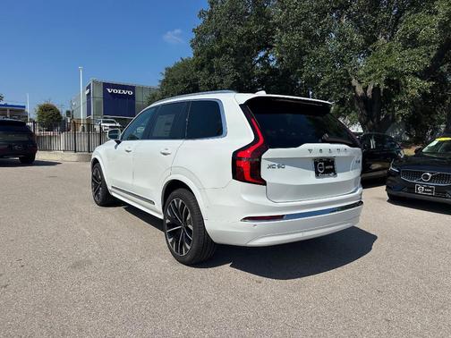 2026 Volvo XC90 B6 Ultra 7-Seater