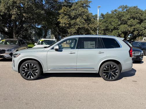 2026 Volvo XC90 B6 Plus 7-Seater