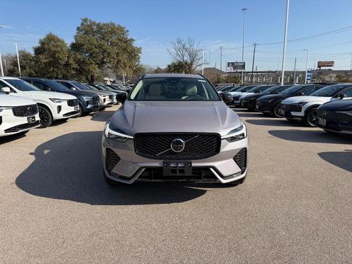 2026 Volvo XC60 B5 Ultra