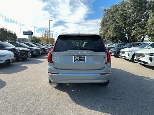 2026 Volvo XC90 B6 Ultra 7-Seater