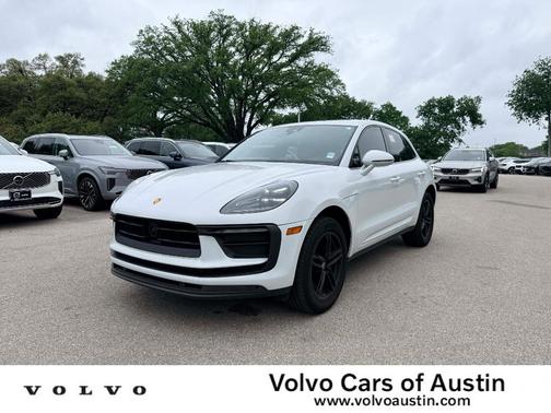 White 2023 Porsche Macan Base