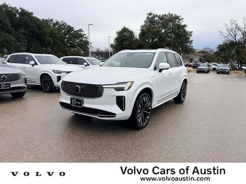Crystal White 2026 Volvo XC90 Plug-In Hybrid T8 Ultra 7-Seater