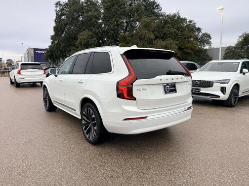 Crystal White 2026 Volvo XC90 Plug-In Hybrid T8 Ultra 7-Seater