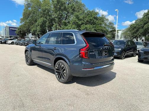 2025 Volvo XC90 Plug-In Hybrid T8 Ultra 7-Seater