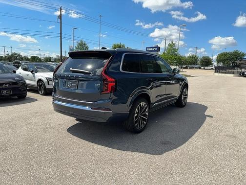 2025 Volvo XC90 Plug-In Hybrid T8 Ultra 7-Seater