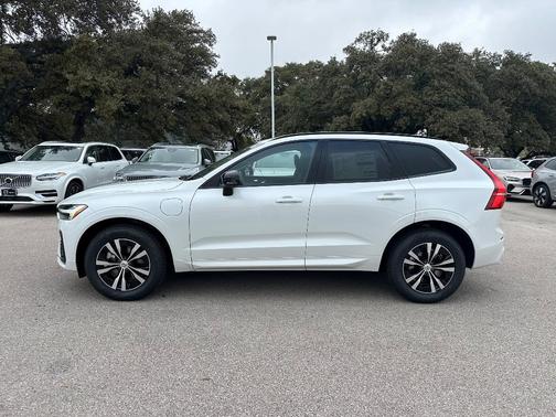 2025 Volvo XC60 Plug-In Hybrid T8 Core