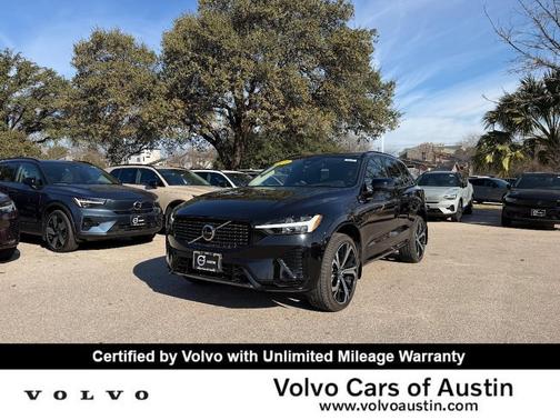 2024 Volvo XC60 Recharge Plug-In Hybrid T8 Ultimate Dark Theme