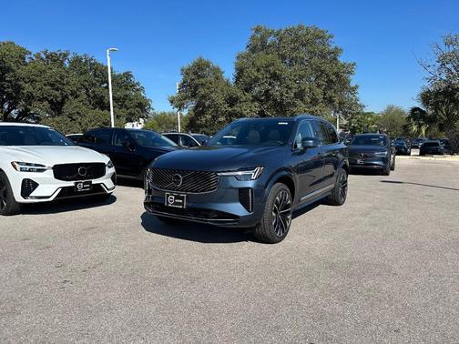 2026 Volvo XC90 B6 Plus 7-Seater