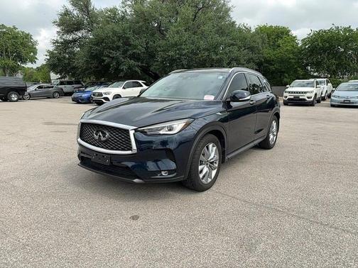 2022 INFINITI QX50 Luxe