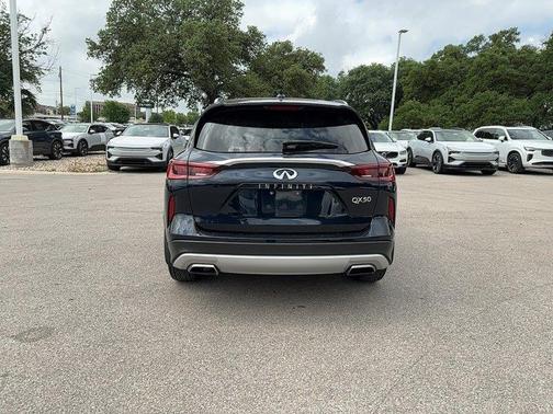2022 INFINITI QX50 Luxe