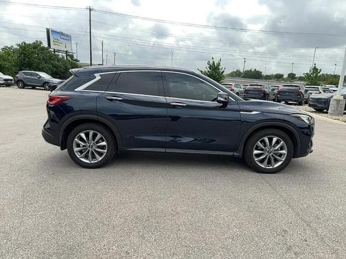 2022 INFINITI QX50 Luxe