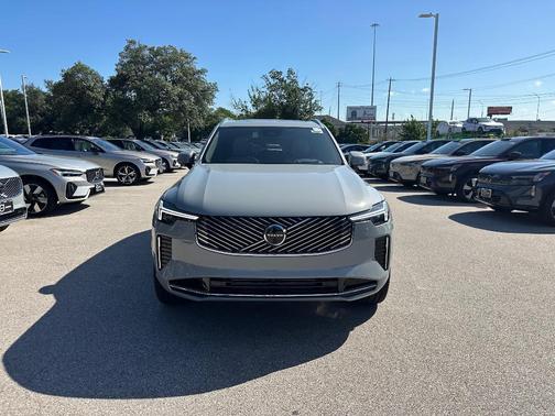 2025 Volvo XC90 Plug-In Hybrid T8 Ultra 7-Seater