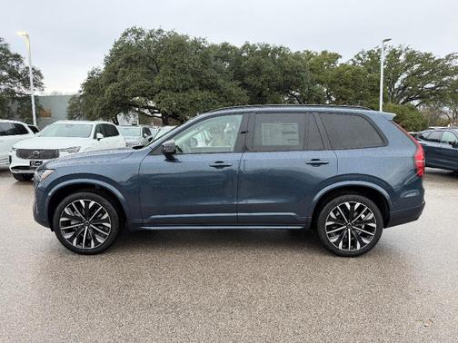 2026 Volvo XC90 B6 Ultra Dark Theme 7-Seater