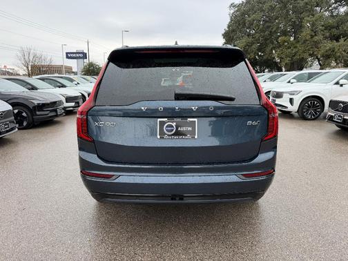 2026 Volvo XC90 B6 Ultra Dark Theme 7-Seater