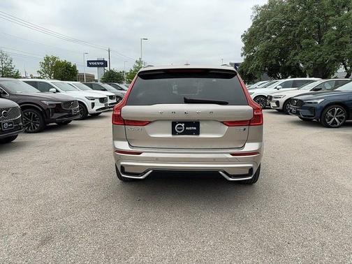 2025 Volvo XC60 B5 Plus