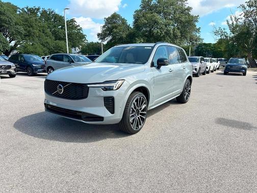 2026 Volvo XC90 B6 ULTRA THEME 6-SEATER