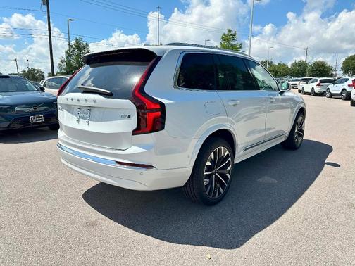 2026 Volvo XC90 B6 Plus 7-Seater