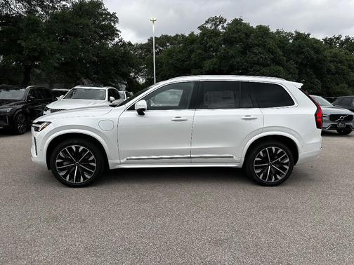 2025 Volvo XC90 Plug-In Hybrid T8 Ultra 7-Seater