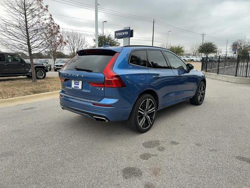 2021 Volvo XC60 T6 R-Design