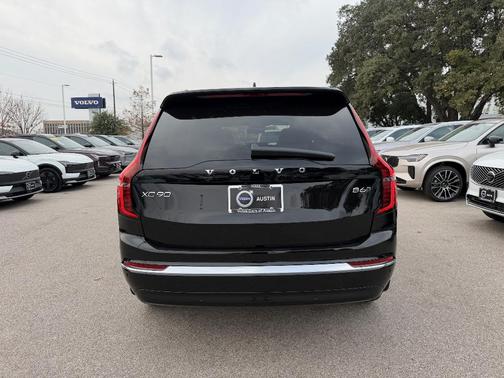 2026 Volvo XC90 B6 Plus 7-Seater