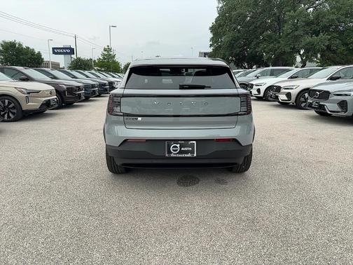 2025 Volvo EX30 Twin Motor Plus