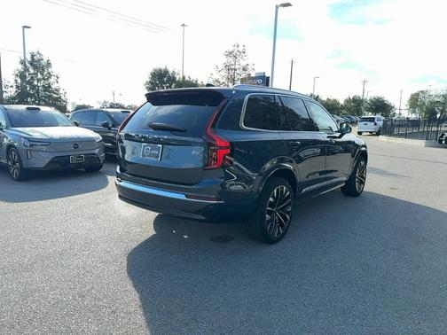 2026 Volvo XC90 B6 Ultra 7-Seater
