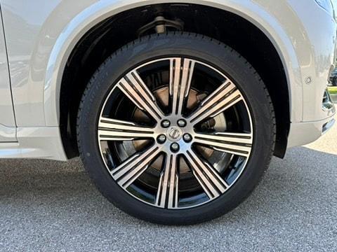 2024 Volvo XC90 Recharge Plug-In Hybrid T8 Plus Bright Theme 7-Seater