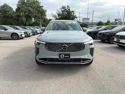 2025 Volvo XC90 Plug-In Hybrid T8 Plus 7-Seater