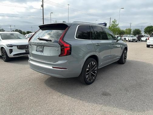 2025 Volvo XC90 Plug-In Hybrid T8 Plus 7-Seater