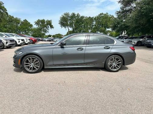 2020 BMW 330 i