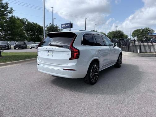 Crystal White 2026 Volvo XC90 Plug-In Hybrid T8 Plus 7-Seater