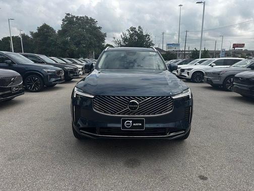 2025 Volvo XC90 Plug-In Hybrid T8 Plus 7-Seater