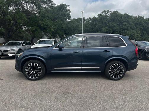 2025 Volvo XC90 Plug-In Hybrid T8 Plus 7-Seater