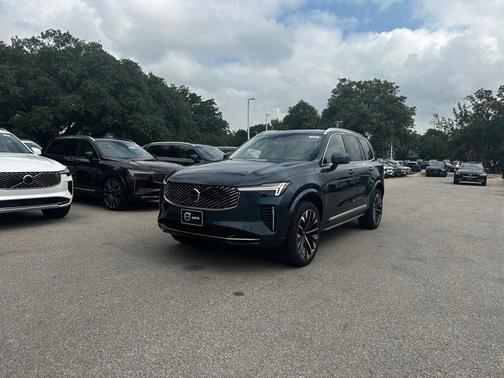 2025 Volvo XC90 Plug-In Hybrid T8 Plus 7-Seater