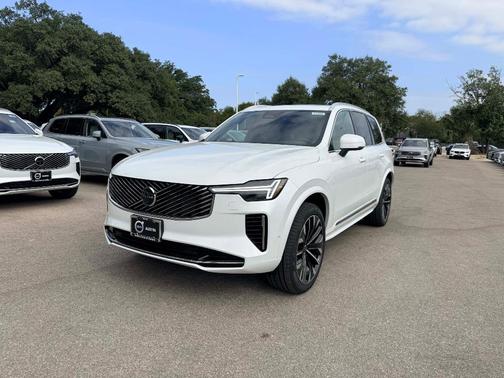 2026 Volvo XC90 B5 Plus 7-Seater