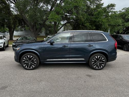 2025 Volvo XC90 Plug-In Hybrid T8 Ultra 7-Seater