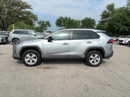 2020 Toyota RAV4 Hybrid LE