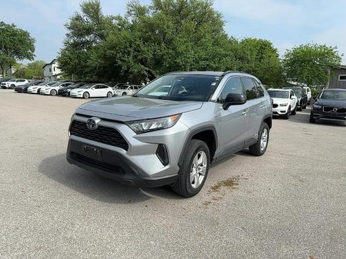 2020 Toyota RAV4 Hybrid LE