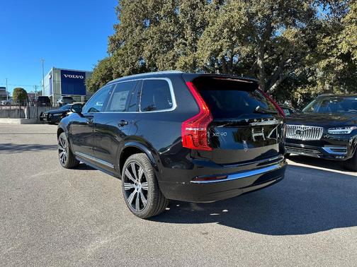 2025 Volvo XC90 B6 Plus 7-Seater