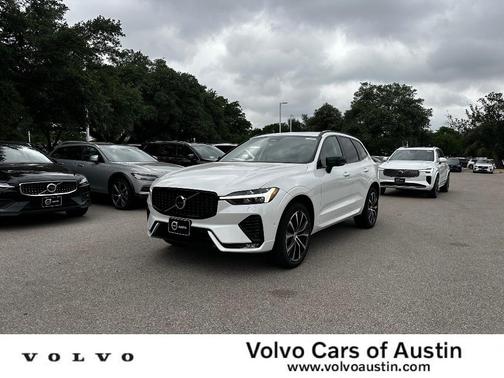 2025 Volvo XC60 B5 Plus