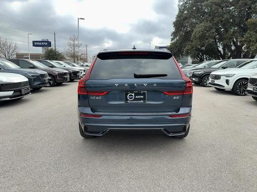 2026 Volvo XC60 B5 Ultra