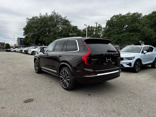 2025 Volvo XC90 B6 Ultra
