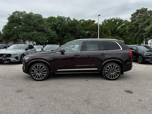 2025 Volvo XC90 B6 Ultra