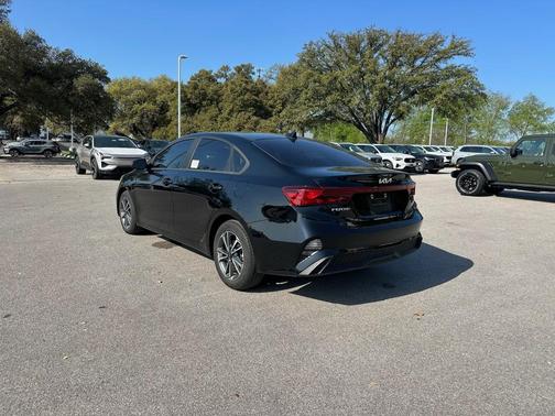 2023 Kia Forte 
