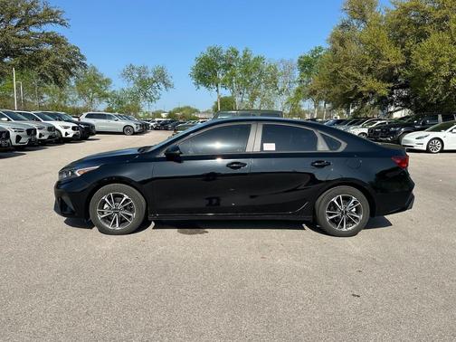 2023 Kia Forte 